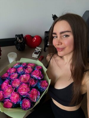 Тома Жданова